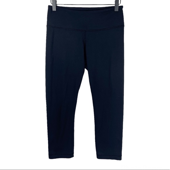 lululemon athletica Pants - Lululemon Black Crop Leggings Sz 6